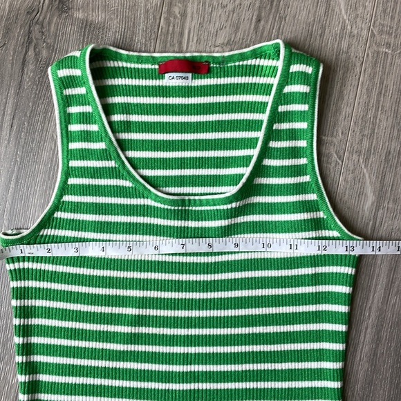 Green & Whit Striped Sweater Ribbed Tank . - Picture 4 of 7